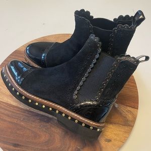 Free People Atlas studded Chealsea Booties- Black